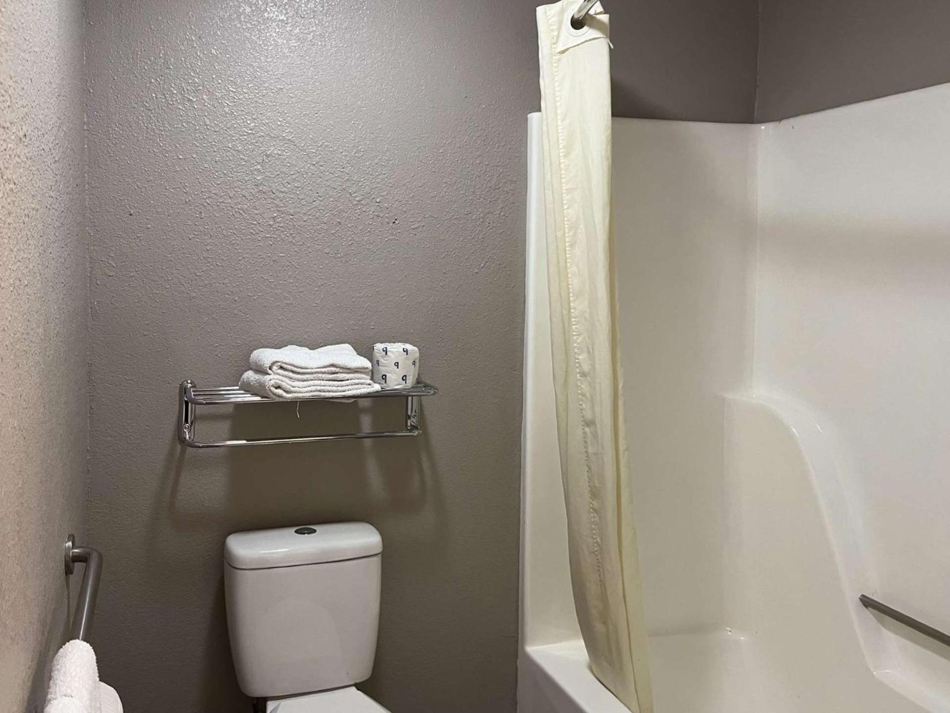 Studio 6 Suites Hurricane, Wv Exterior photo