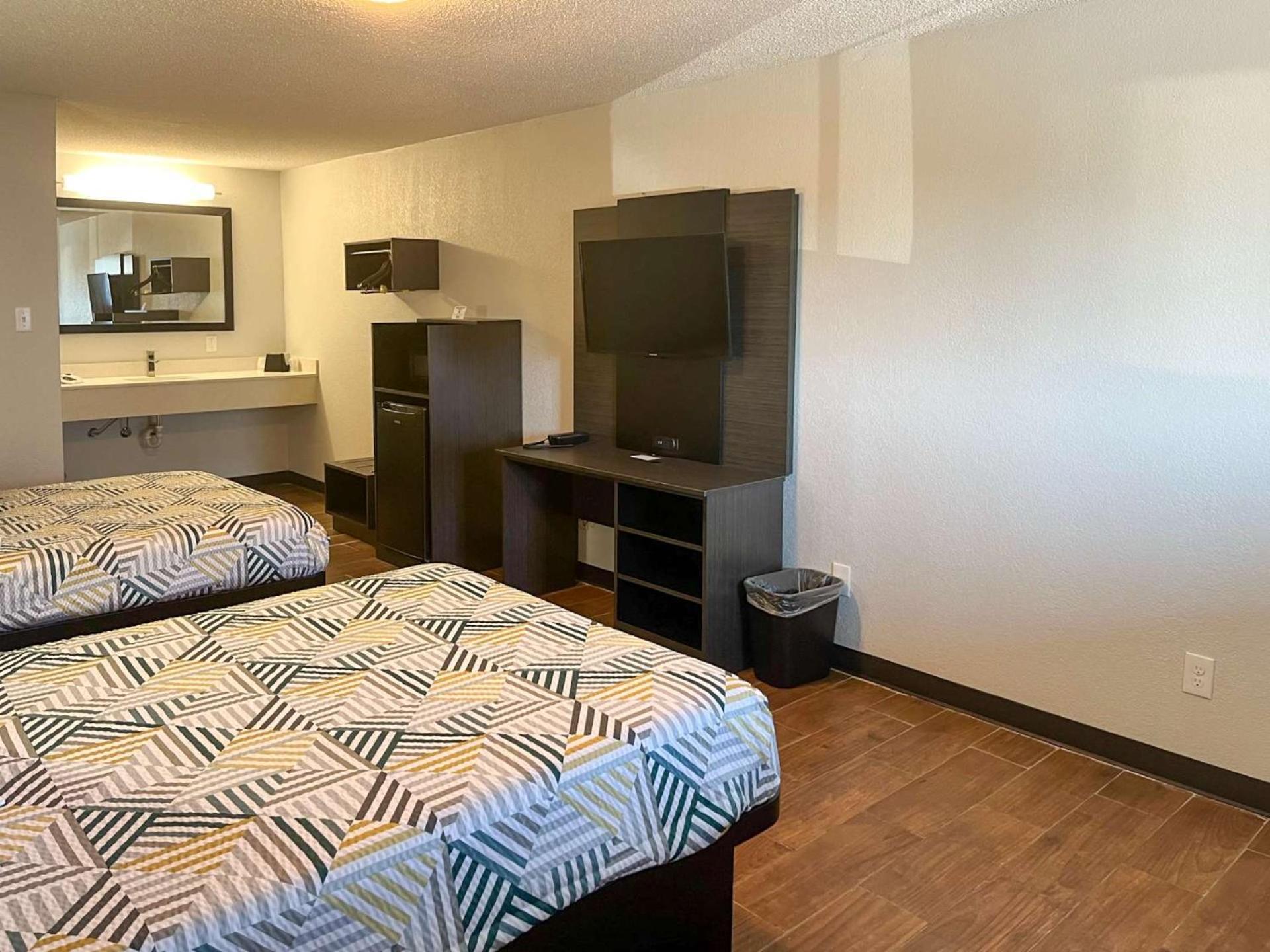 Studio 6 Suites Hurricane, Wv Exterior photo